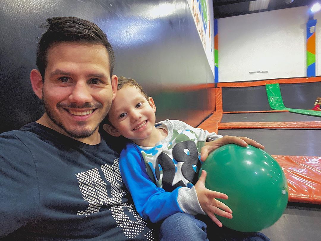 Rafa y yo en los trampolines
